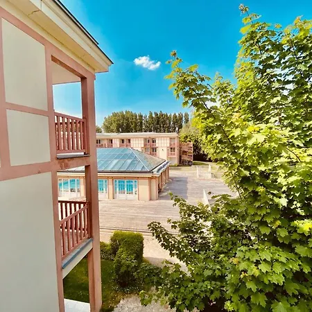 Rez-de-jardin Avec Piscine Et Tennis 아파트 Le Touquet